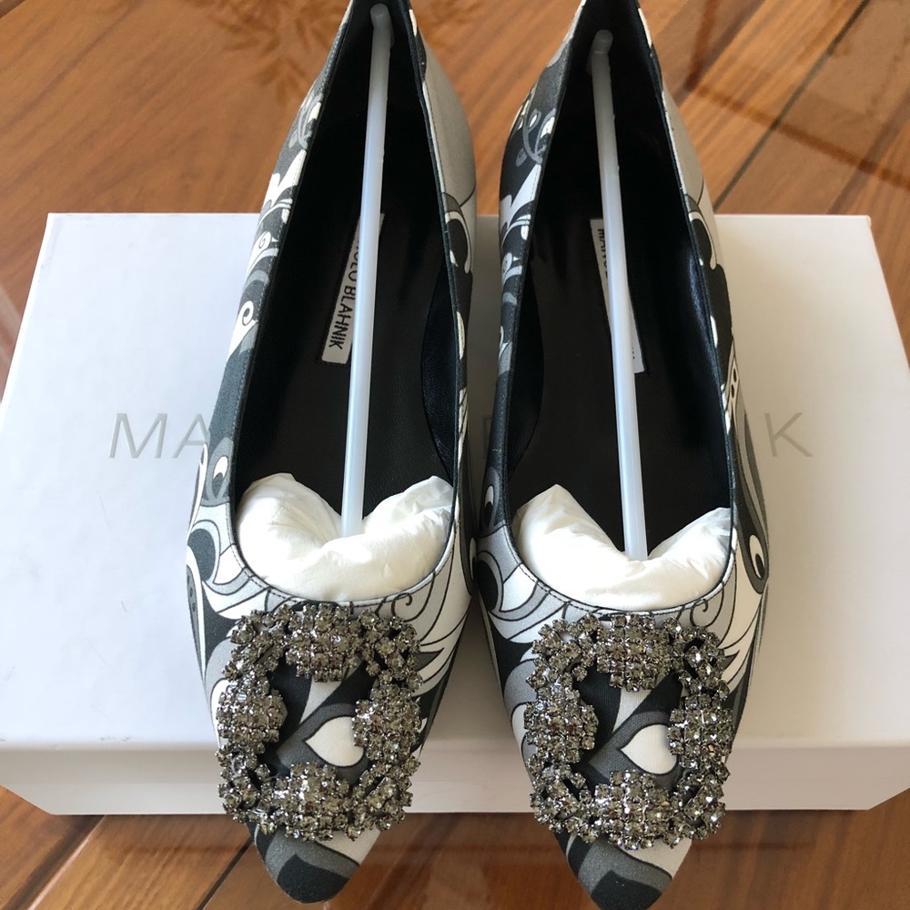 Manolo Blahnik Hangisi Printed flats